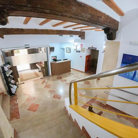 Hotel Baron Andilla Valdealgorfa Kültér fotó