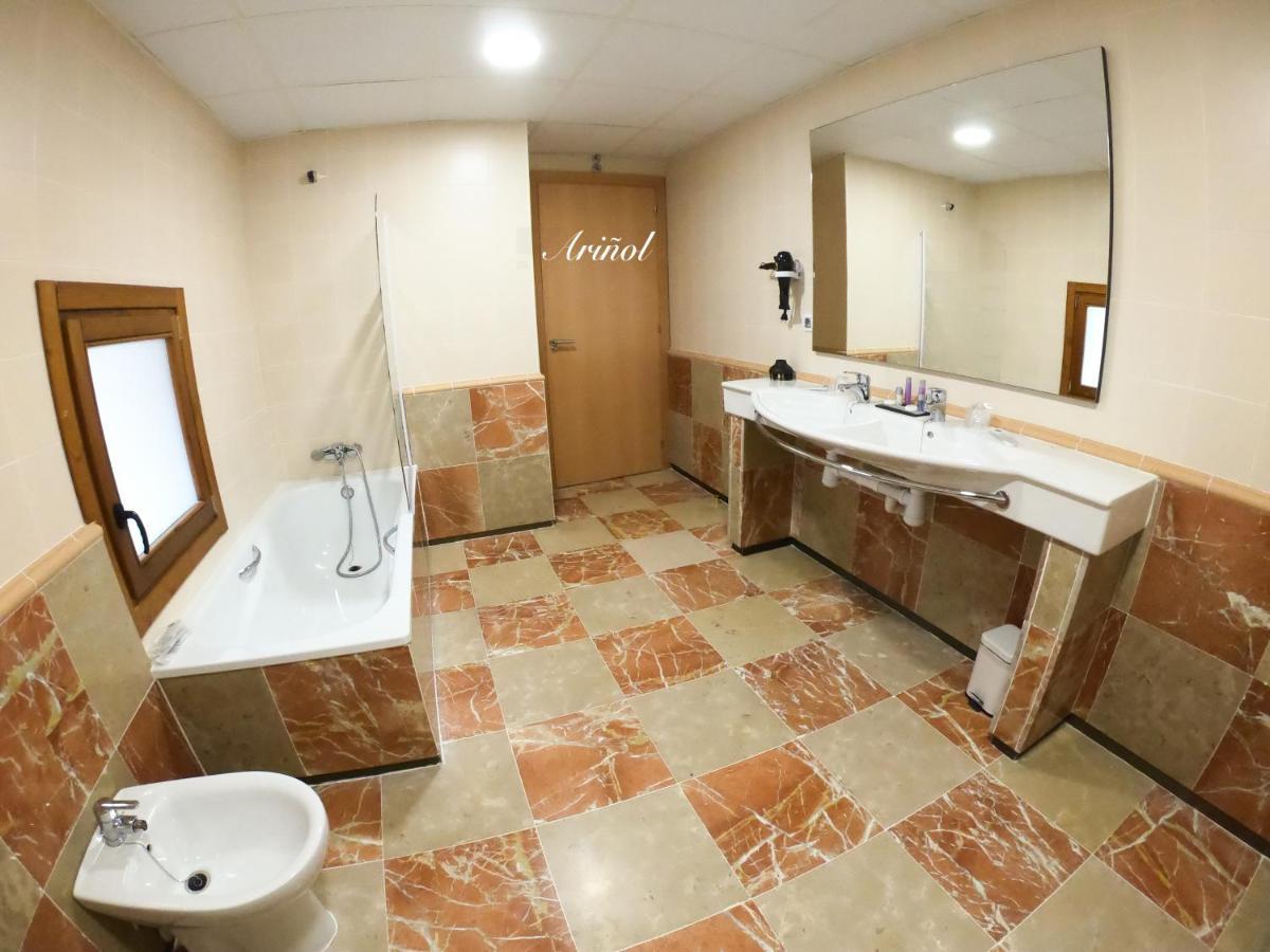 Hotel Baron Andilla Valdealgorfa Kültér fotó