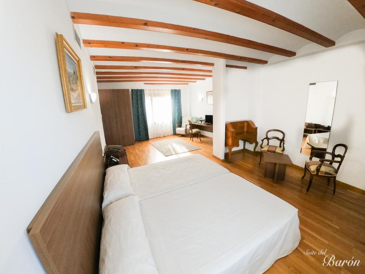 Hotel Baron Andilla Valdealgorfa Kültér fotó