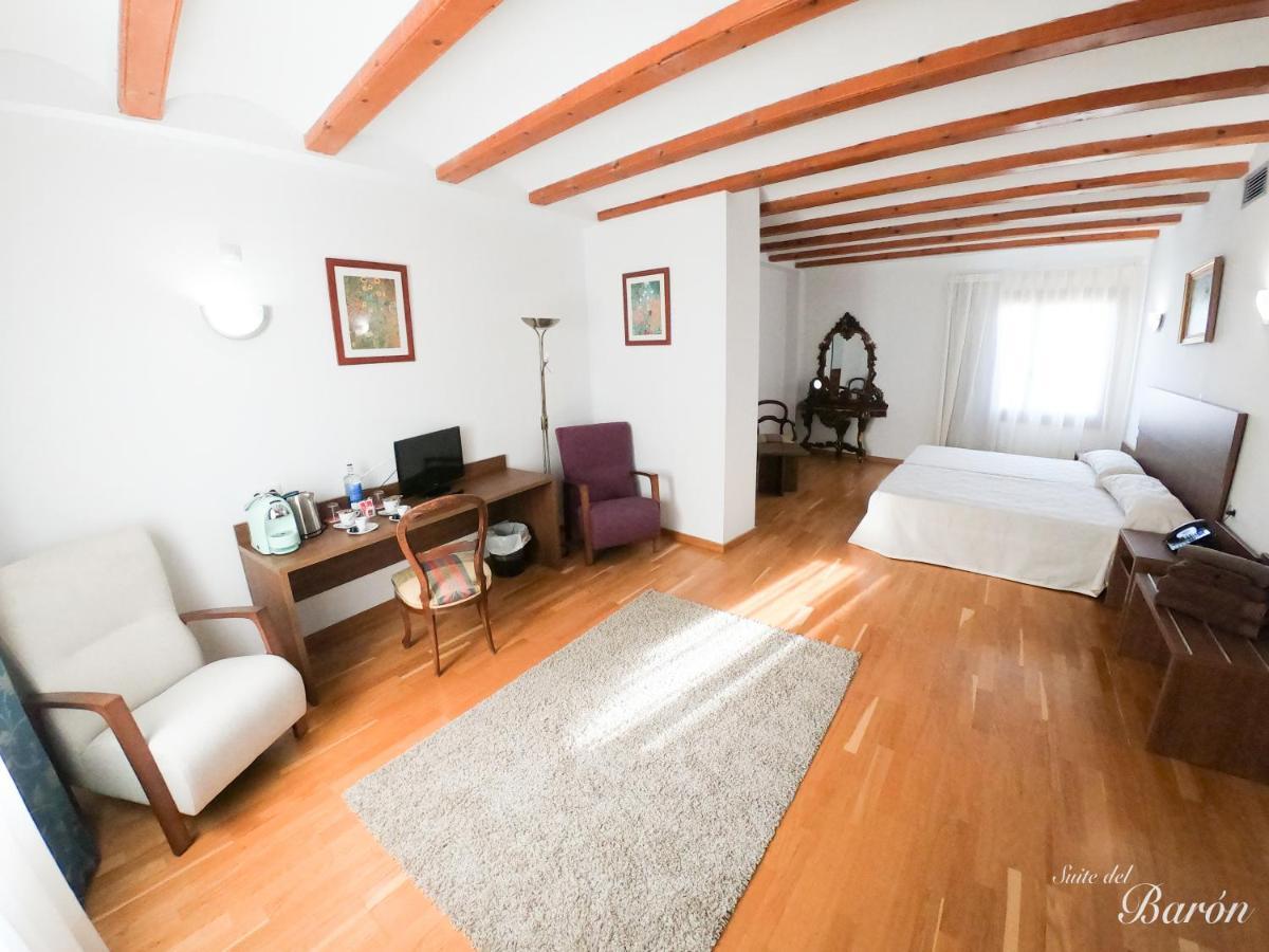 Hotel Baron Andilla Valdealgorfa Kültér fotó