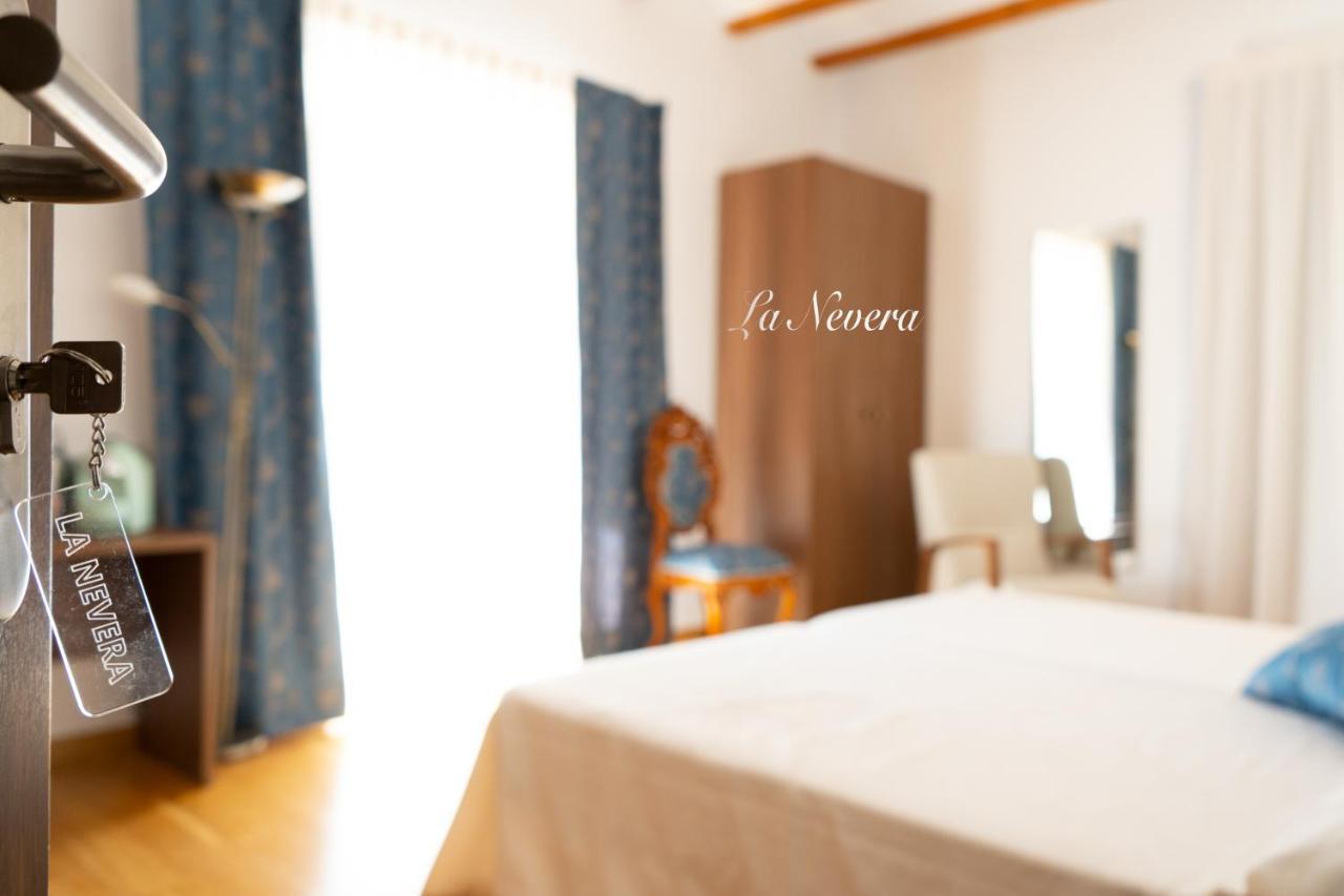 Hotel Baron Andilla Valdealgorfa Kültér fotó