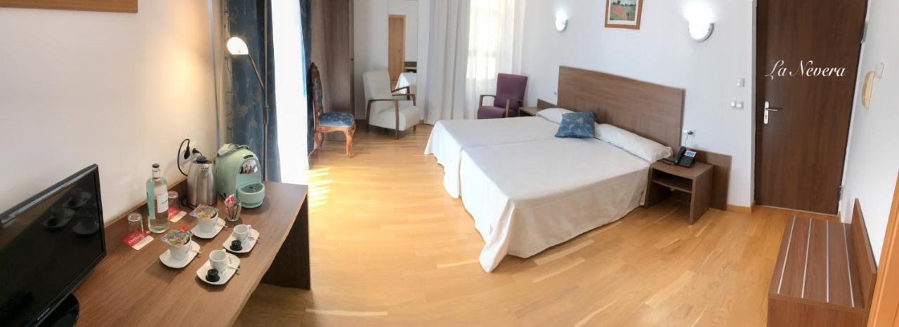 Hotel Baron Andilla Valdealgorfa Kültér fotó