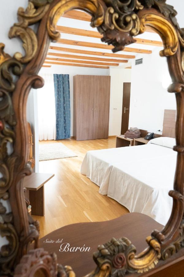 Hotel Baron Andilla Valdealgorfa Kültér fotó