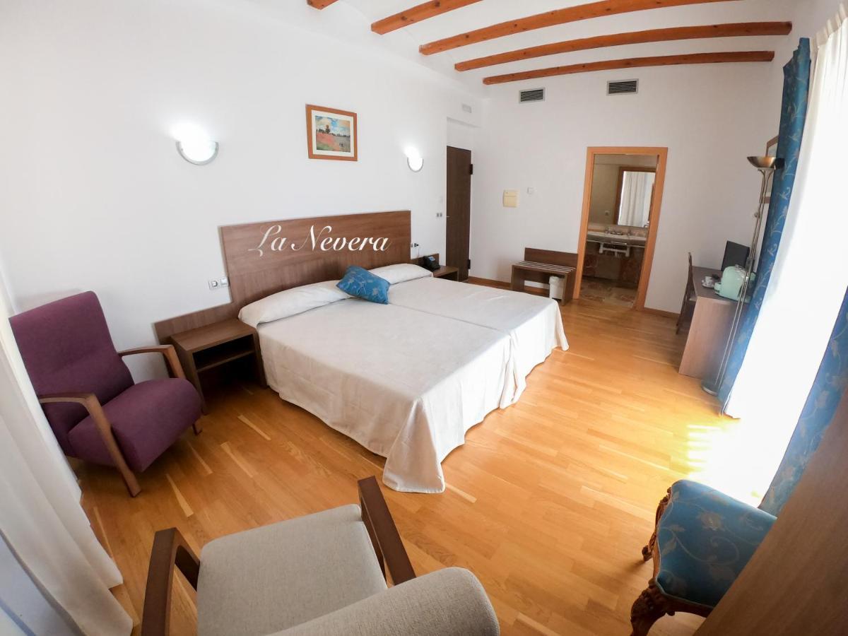 Hotel Baron Andilla Valdealgorfa Kültér fotó