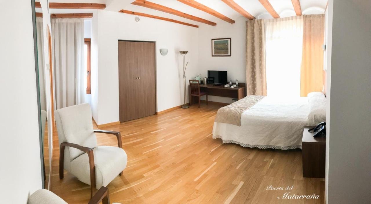 Hotel Baron Andilla Valdealgorfa Kültér fotó