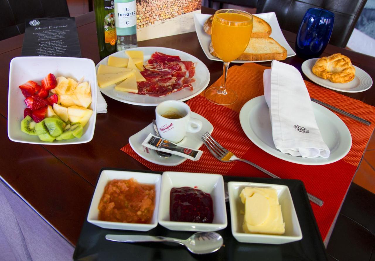 Hotel Baron Andilla Valdealgorfa Kültér fotó